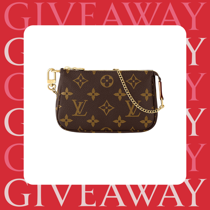 LOUIS VUITTON KEY POUCH (MONOGRAM)